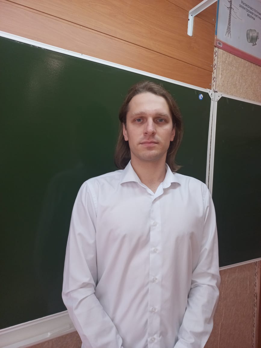 Липинский Павел Владимирович.